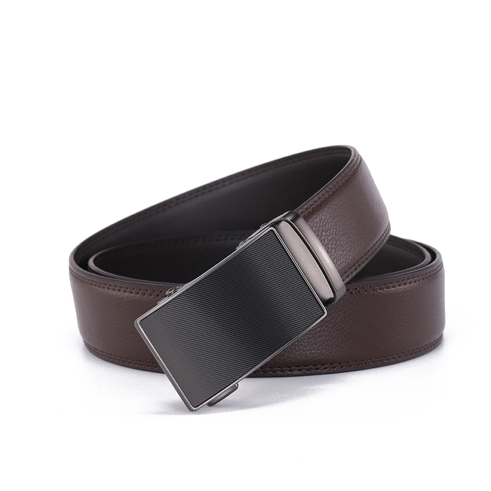 Hulløst skinnbelte med heldekkende sort spenne