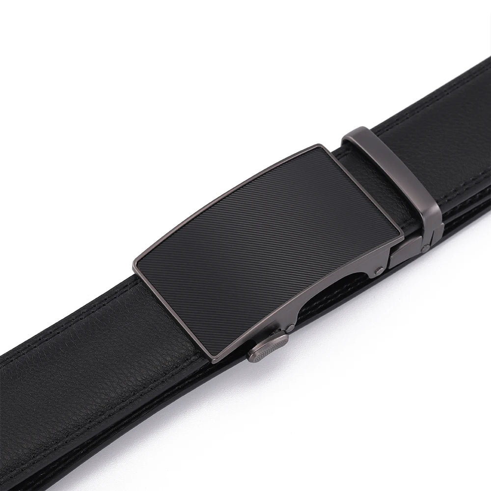 Hulløst skinnbelte med heldekkende sort spenne