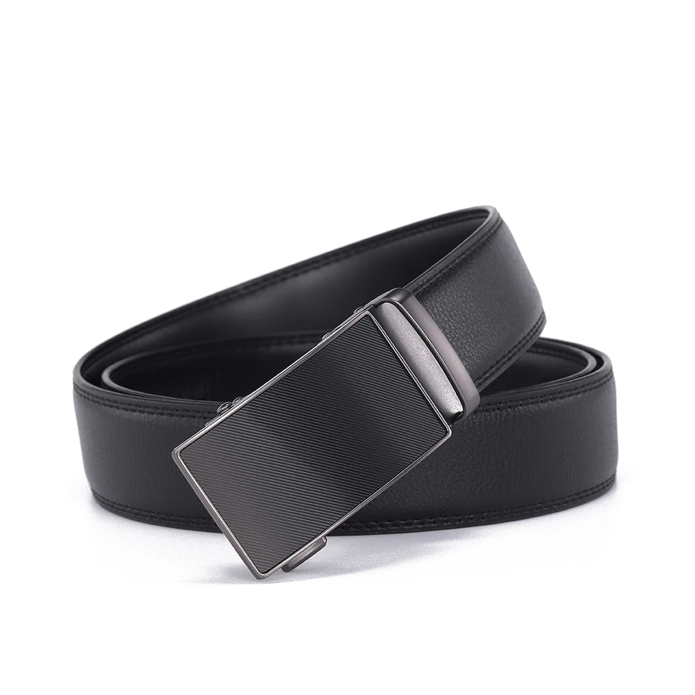 Hulløst skinnbelte med heldekkende sort spenne